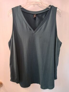 Shein Curve 2X Womens V Neck Sleeveless Shirt Dark Green Plus Summer Stretchy